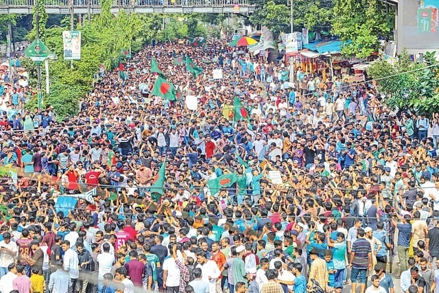 রাজধানী ঢাকায় সব ধরনের সভা-সমাবেশ ও মিছিল নিষিদ্ধ ঘোষণা